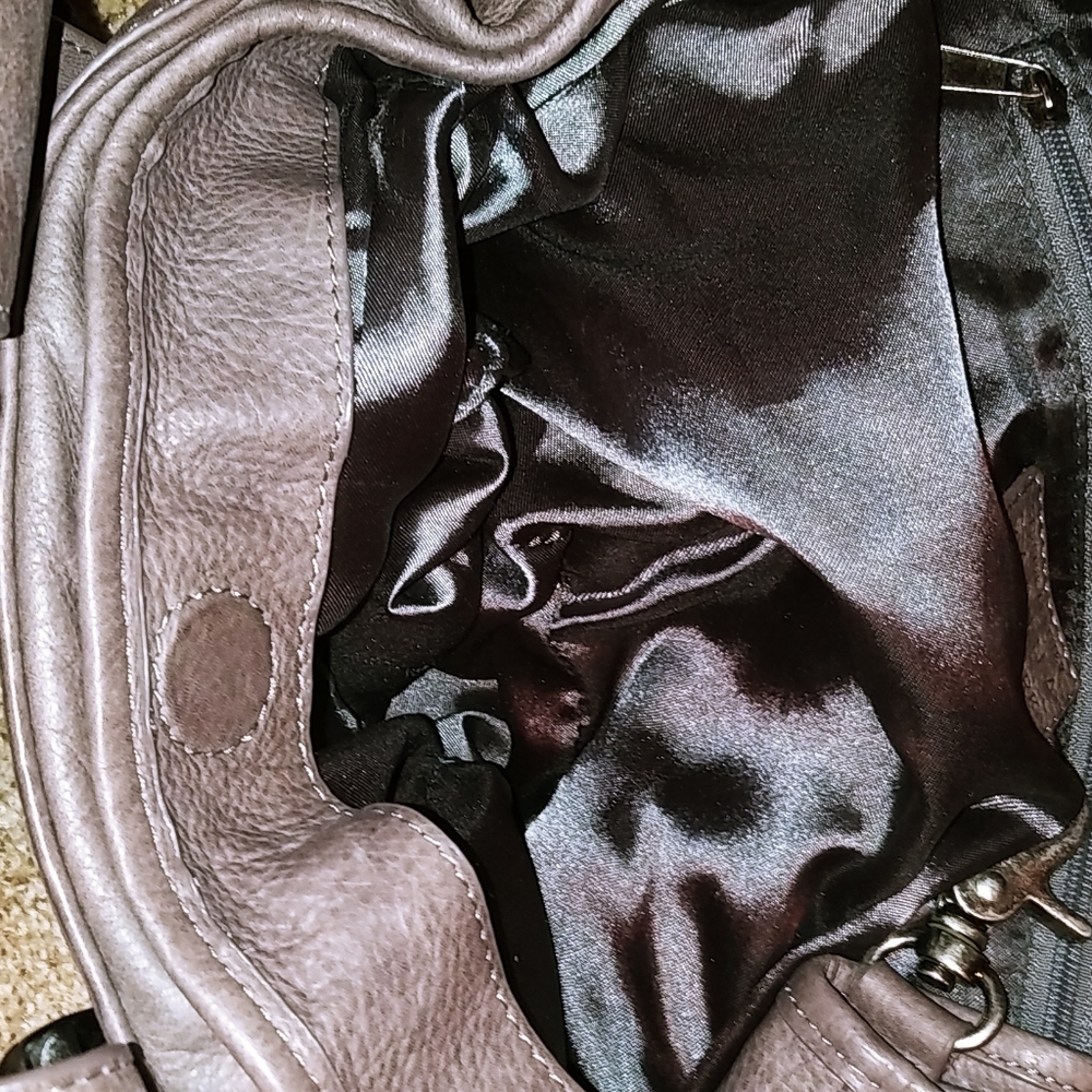 Sabina leather purse